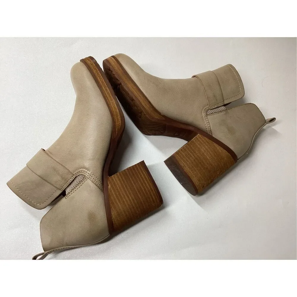 Korks kari block‎ heel boots in cream green